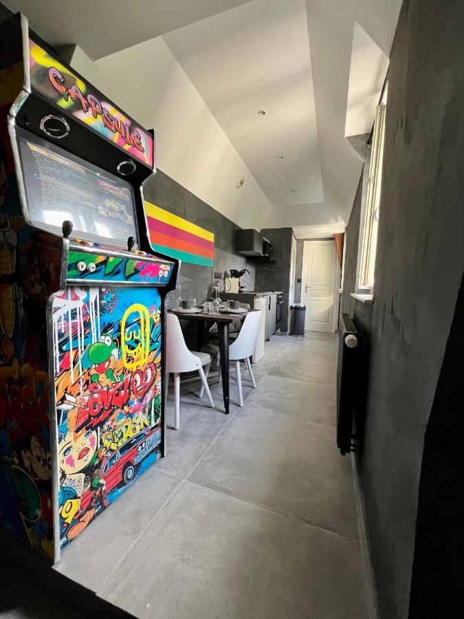 Capsule Art Deco - Jacuzzi - Netflix - Home Cinema - Arcade De Jeux & Nintendo Switch - 2 Chambres - Filet Suspendu Valenciennes Buitenkant foto