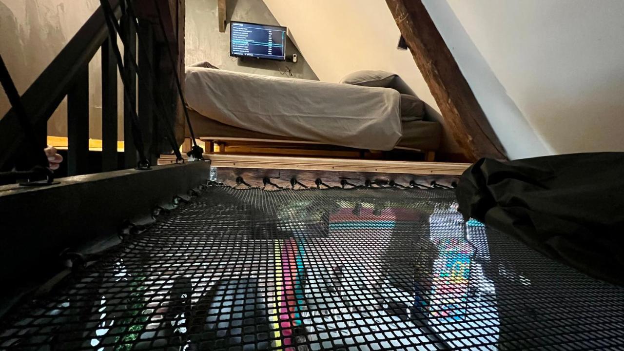 Capsule Art Deco - Jacuzzi - Netflix - Home Cinema - Arcade De Jeux & Nintendo Switch - 2 Chambres - Filet Suspendu Valenciennes Buitenkant foto